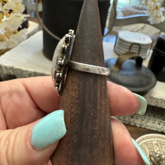 Sterling Silver Moonstone Ring size 7.5 - Picture 4 of 8